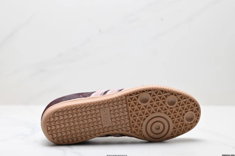 Contemporary Adidas Samba Shoes 1055
