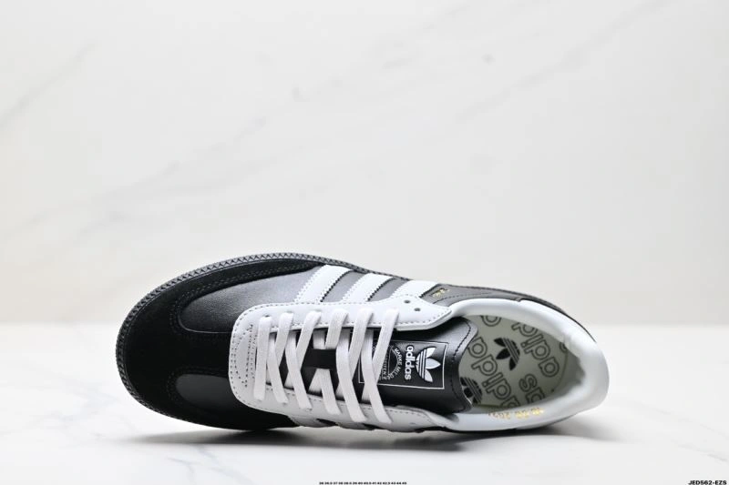 Flexible Adidas Samba Shoes 1050