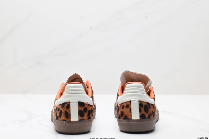 WrinkleFree Adidas Samba Shoes 1044