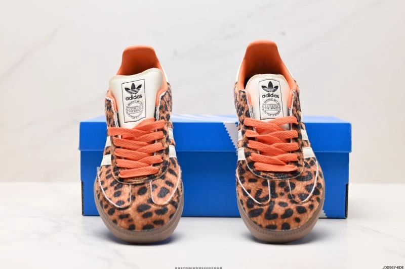 WrinkleFree Adidas Samba Shoes 1044
