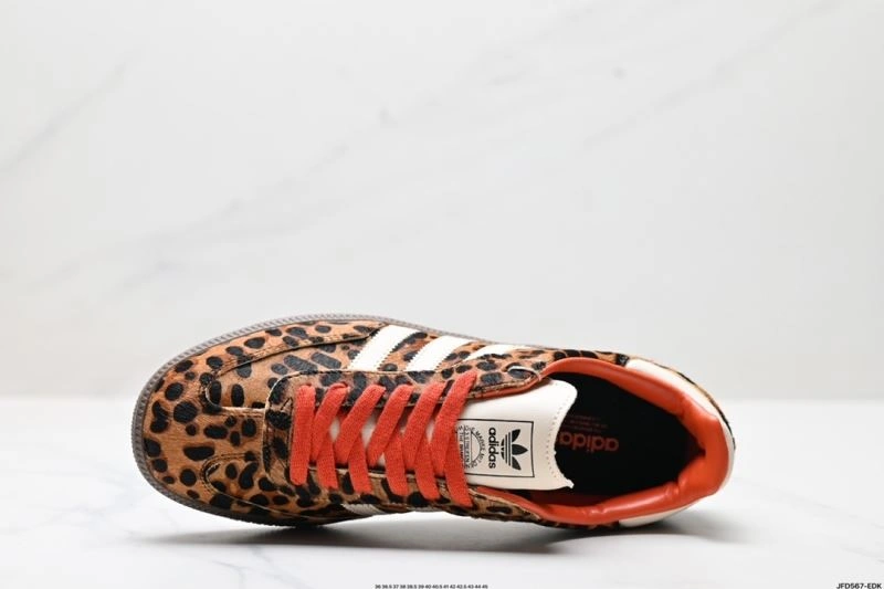 Classic Adidas Samba Shoes 1040