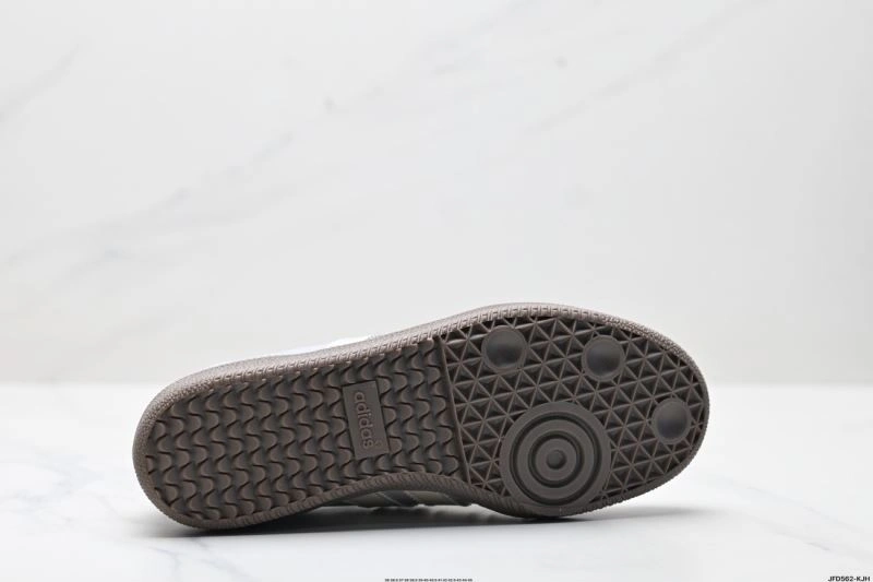 Effortless Adidas Samba Shoes 1010