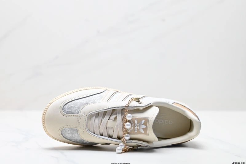 Chic Adidas Samba Shoes 996