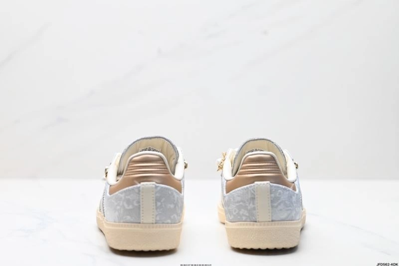 Chic Adidas Samba Shoes 996