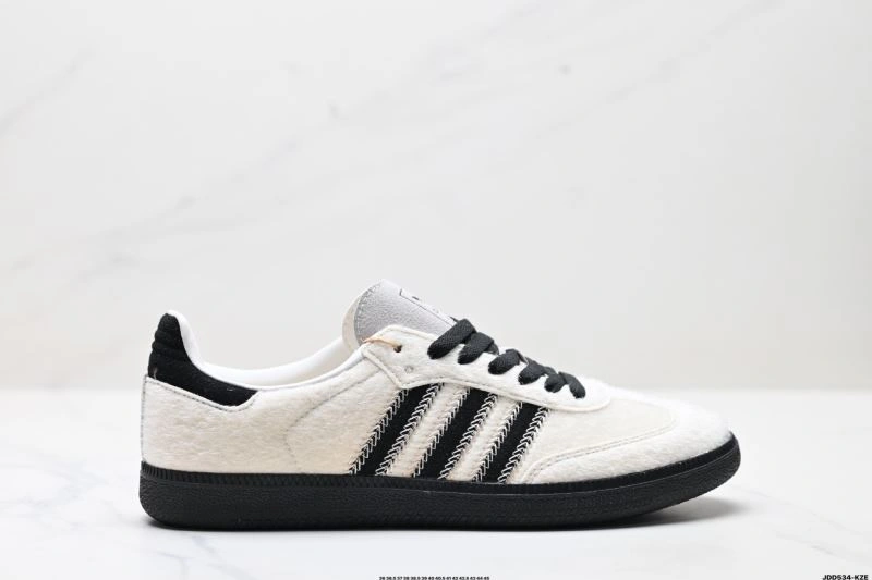 WellDesigned Adidas Samba Shoes 266