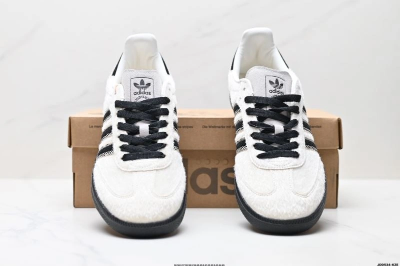 WellDesigned Adidas Samba Shoes 266
