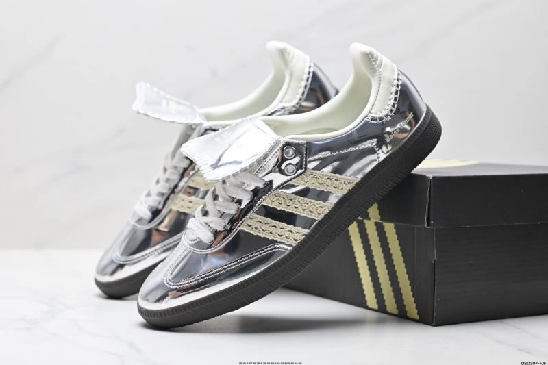 Minimalist Adidas Samba Shoes 227