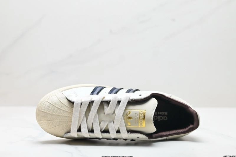 Adidas Superstar Shoes ModernLook 988