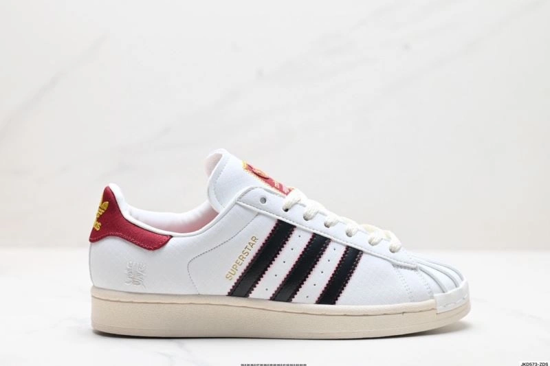 Compact Adidas Superstar Shoes 936