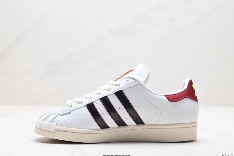 Compact Adidas Superstar Shoes 936