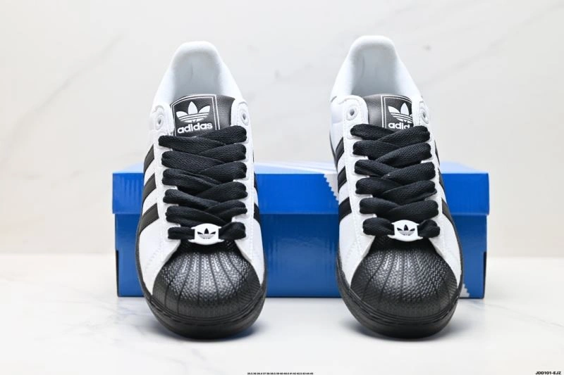 Youthful Adidas Superstar Shoes 909