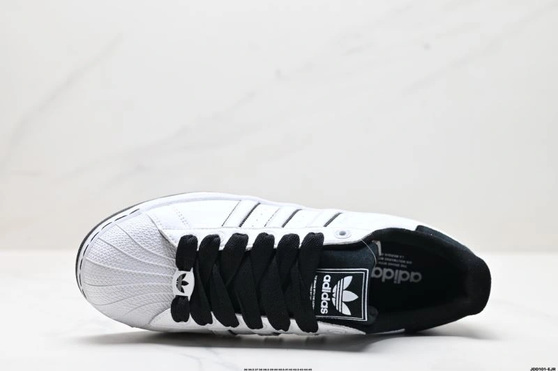 Chic Adidas Superstar Shoes 900