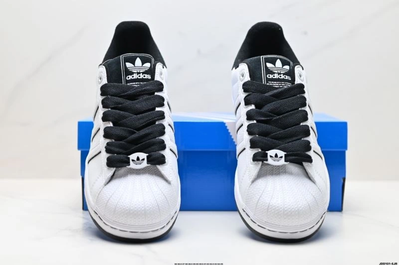 Chic Adidas Superstar Shoes 900
