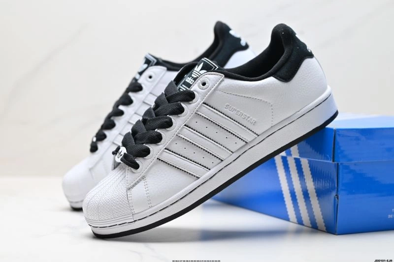 Chic Adidas Superstar Shoes 900