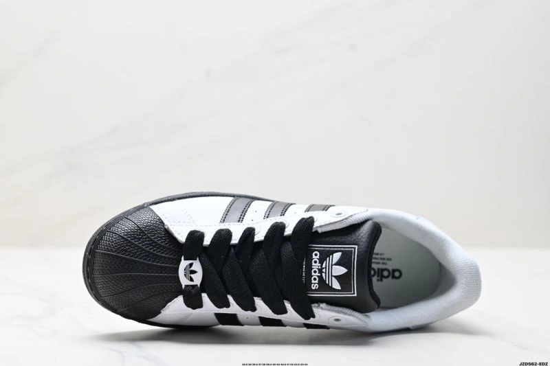 Adidas Superstar Shoes TimelessDesign 905