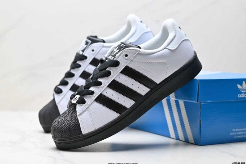 Adidas Superstar Shoes TimelessDesign 905