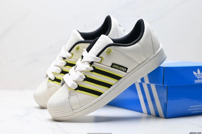 Adidas Superstar Shoes Trendsetting 902