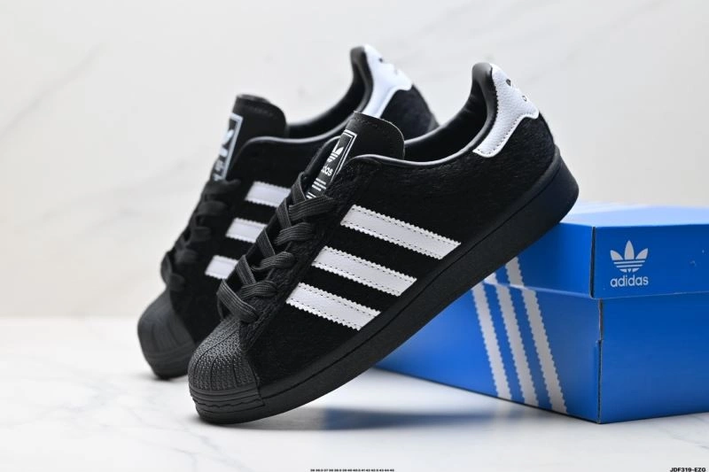Stretchable Adidas Superstar Shoes 898