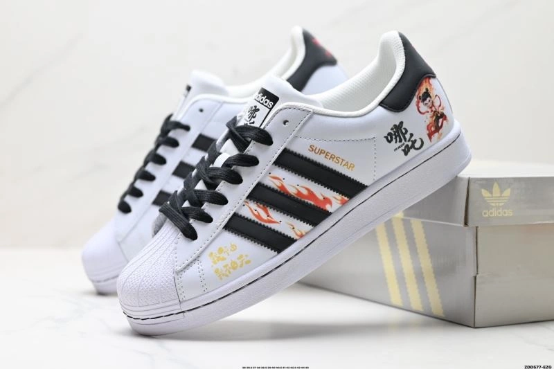 RelaxedFit Adidas Superstar Shoes 908