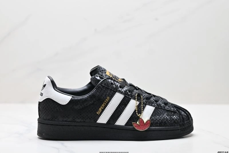 Sleek Adidas Superstar Shoes 882