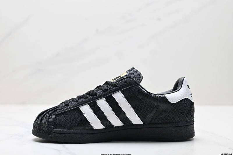 Sleek Adidas Superstar Shoes 882