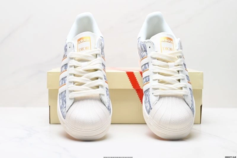 AllSeason Adidas Superstar Shoes 879