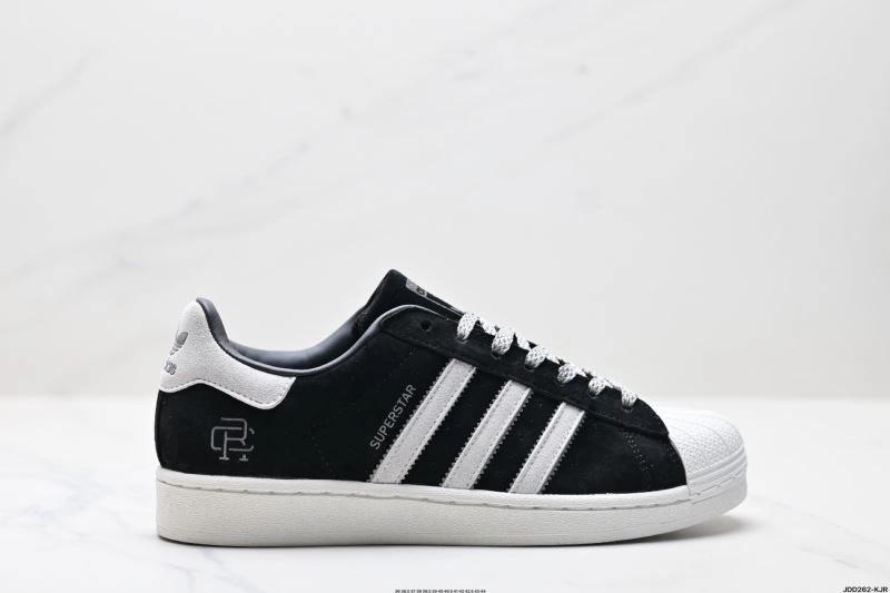 Sporty Adidas Superstar Shoes 864