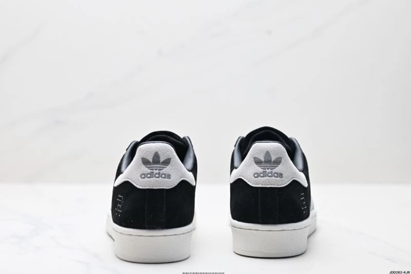 Sporty Adidas Superstar Shoes 864