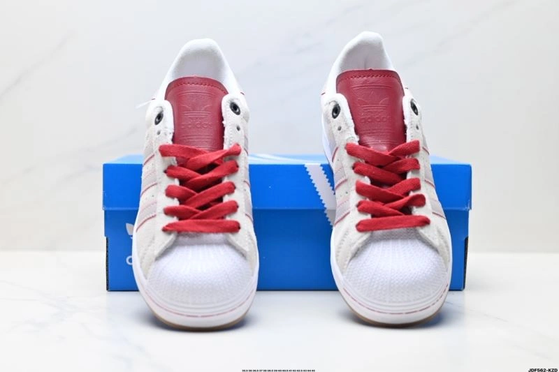 Bold Adidas Superstar Shoes 869