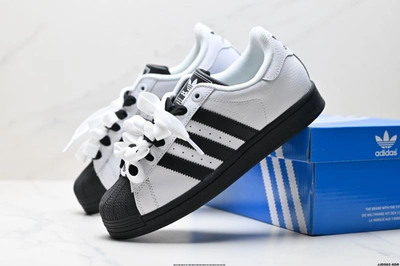 Classic Adidas Superstar Shoes 860