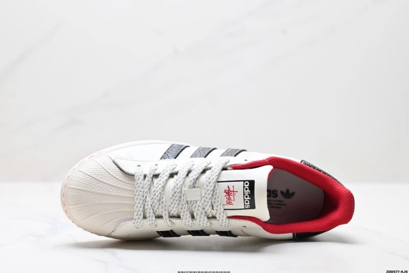 Snug Adidas Superstar Shoes 181