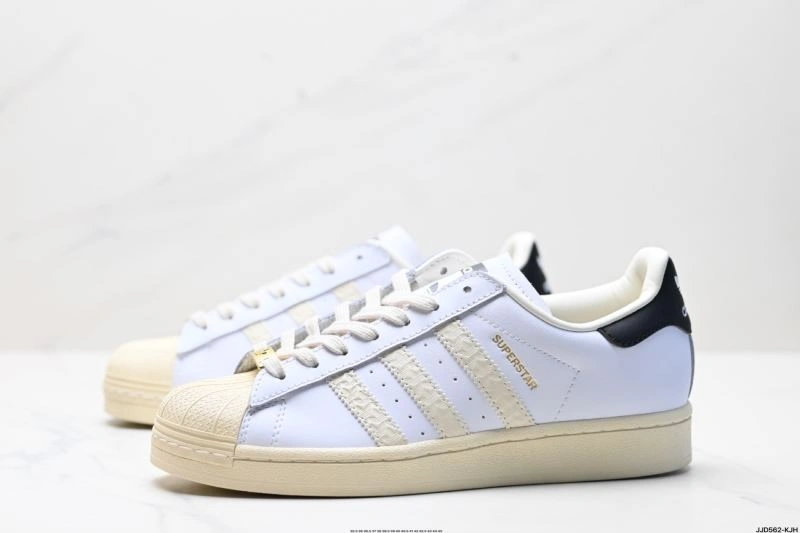FreshLook Adidas Superstar Shoes 184