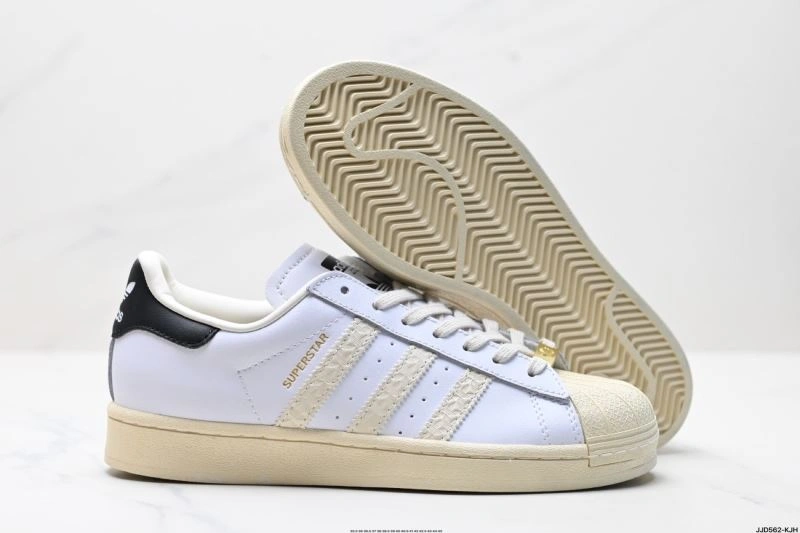 FreshLook Adidas Superstar Shoes 184