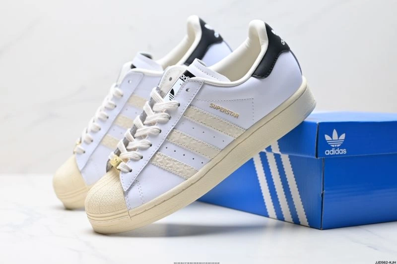 FreshLook Adidas Superstar Shoes 184