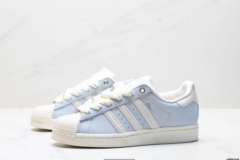 Adidas Superstar Shoes ModernLook 194