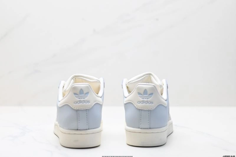 Adidas Superstar Shoes ModernLook 194