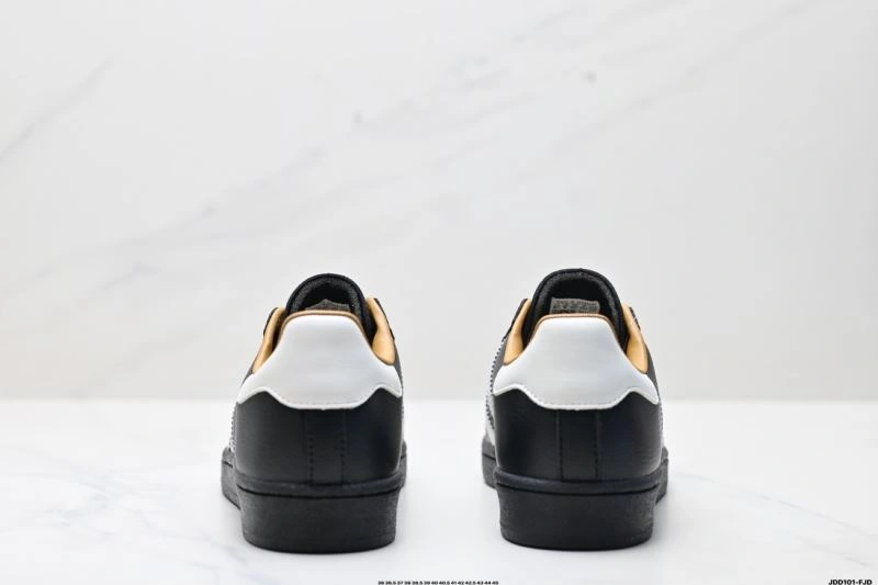 Adidas Superstar Shoes ModernLook 154