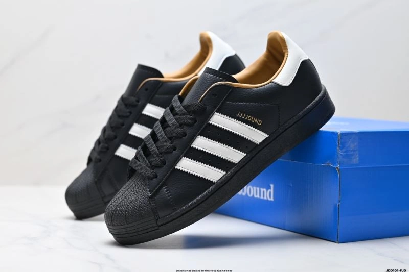 Adidas Superstar Shoes ModernLook 154