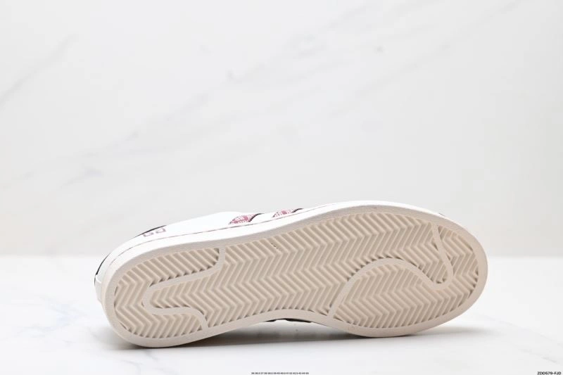 TimelessDesign Adidas Superstar Shoes 132
