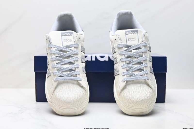 Adidas Superstar Shoes Snug 126