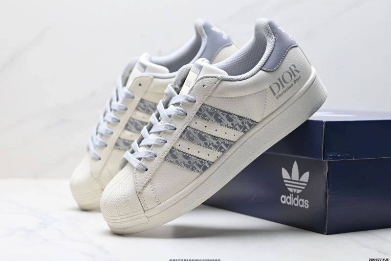 Adidas Superstar Shoes Snug 126
