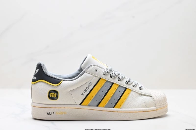 Adidas Superstar Shoes Snug 109