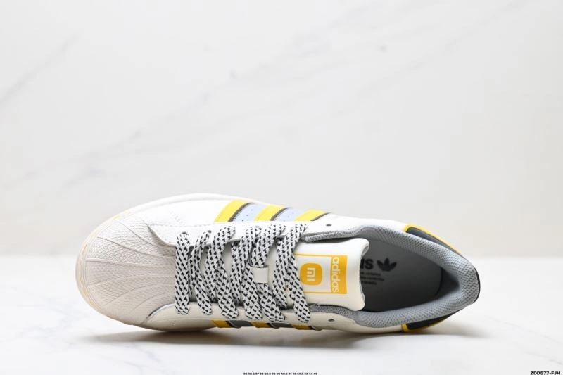 Adidas Superstar Shoes Snug 109