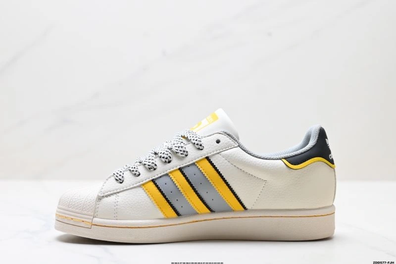 Adidas Superstar Shoes Snug 109