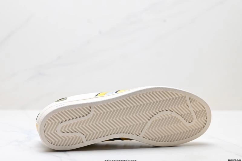 Adidas Superstar Shoes Snug 109