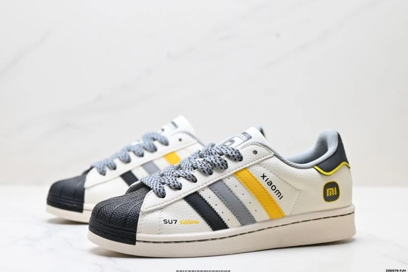 Adidas Superstar Shoes Refined 106