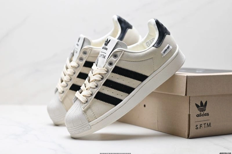 Adidas Superstar Shoes EasyCare 103