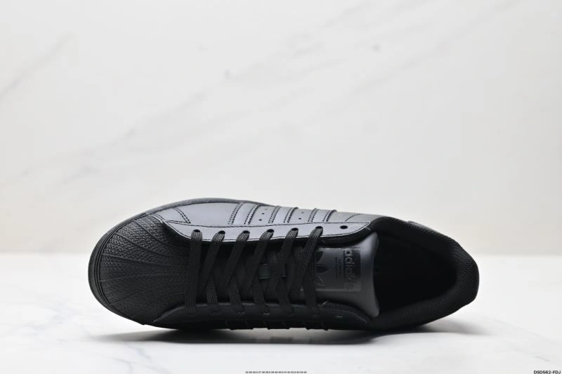 Functional Adidas Superstar Shoes 105