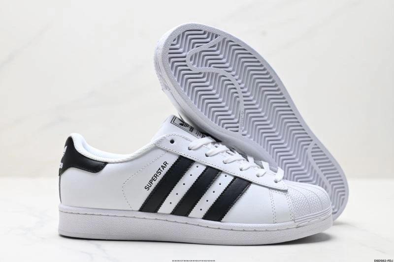 Stretchable Adidas Superstar Shoes 115