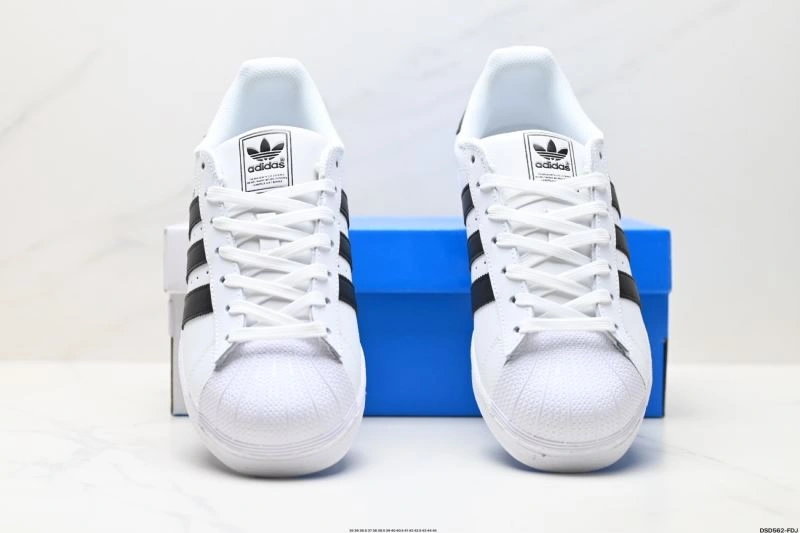 Stretchable Adidas Superstar Shoes 115